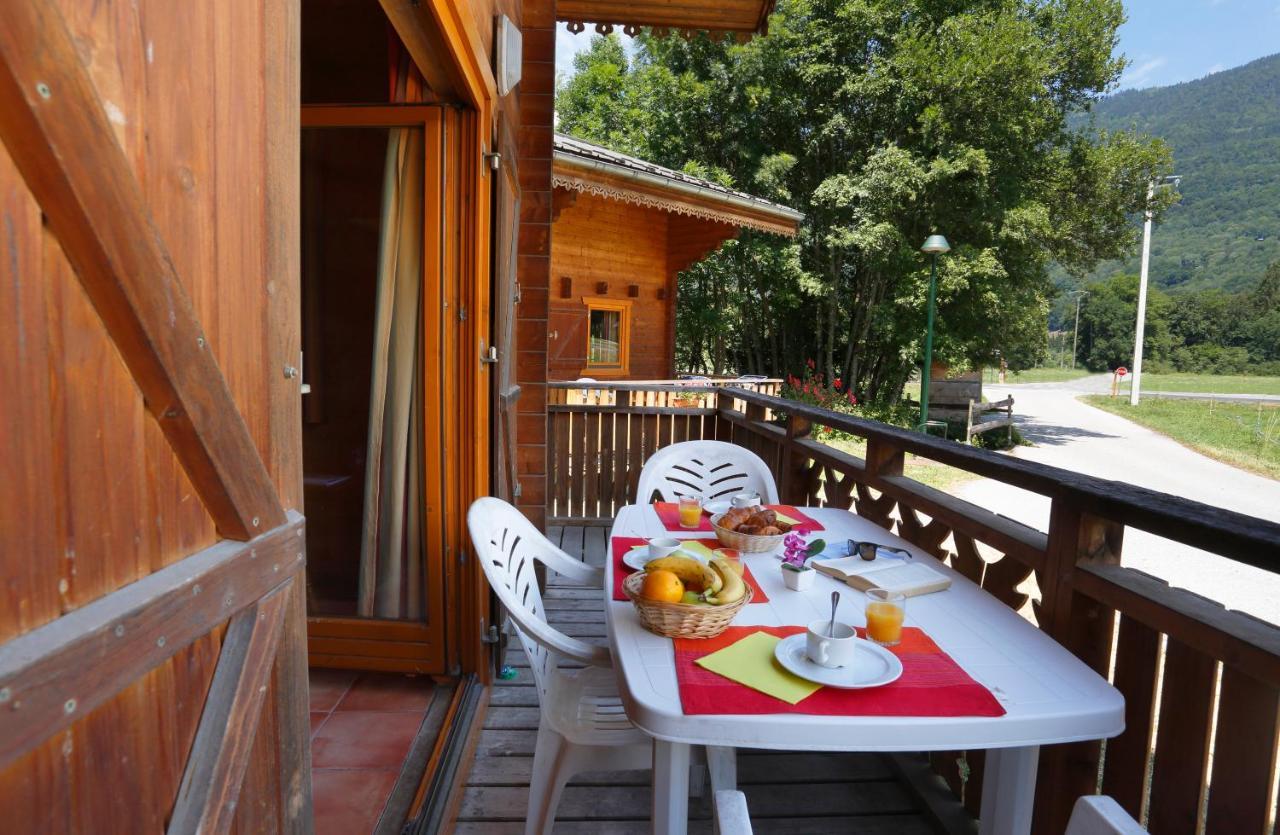 Residence Nemea Les Chalets Du Bois De Champelle Morillon Exterior photo