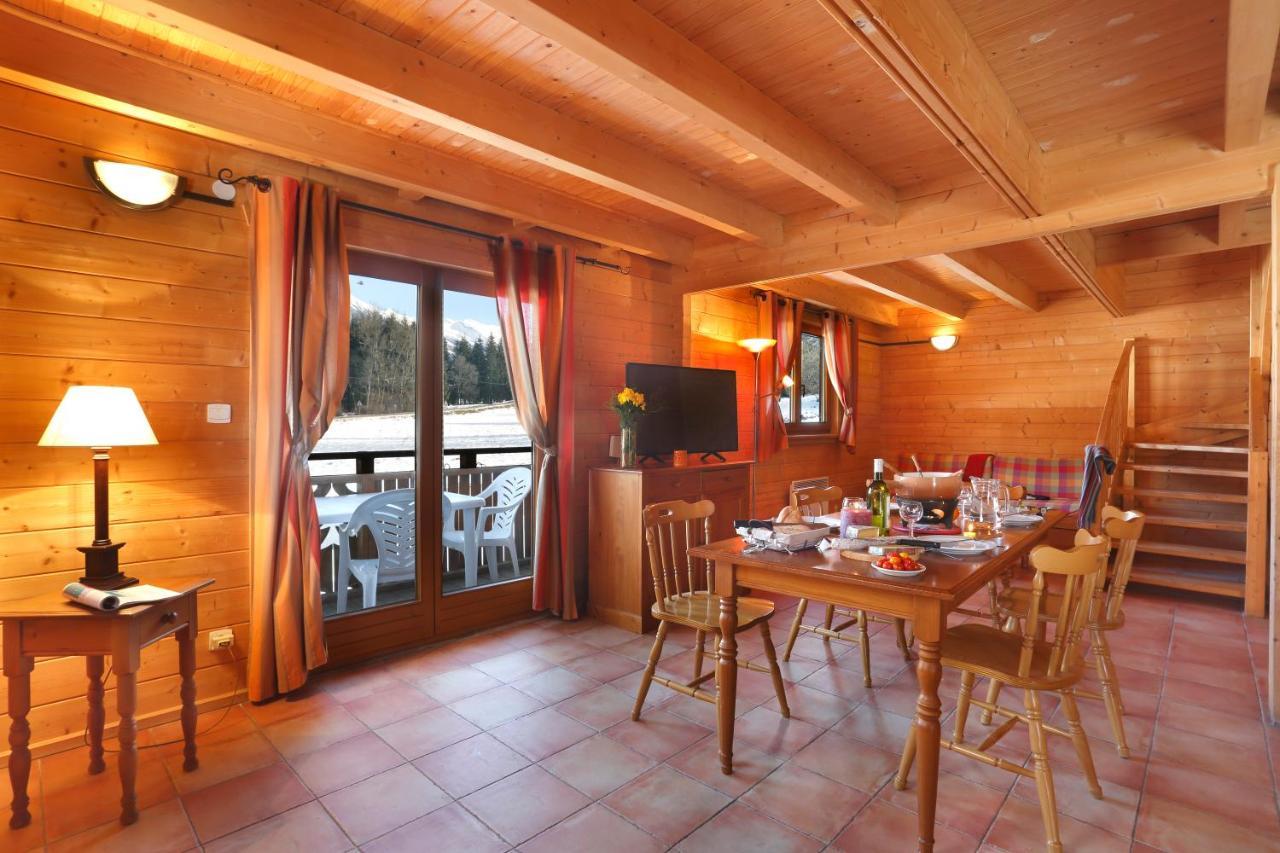 Residence Nemea Les Chalets Du Bois De Champelle Morillon Exterior photo