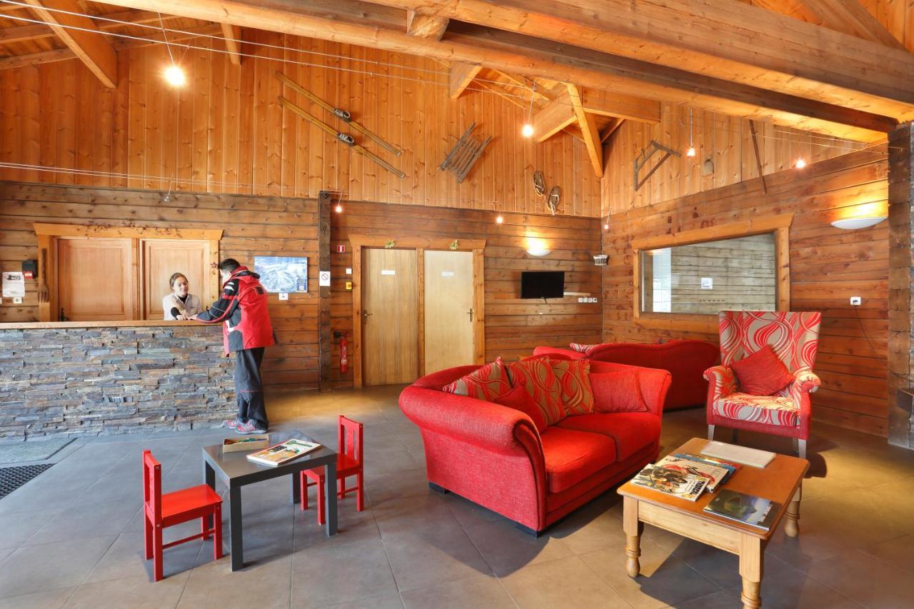 Residence Nemea Les Chalets Du Bois De Champelle Morillon Exterior photo