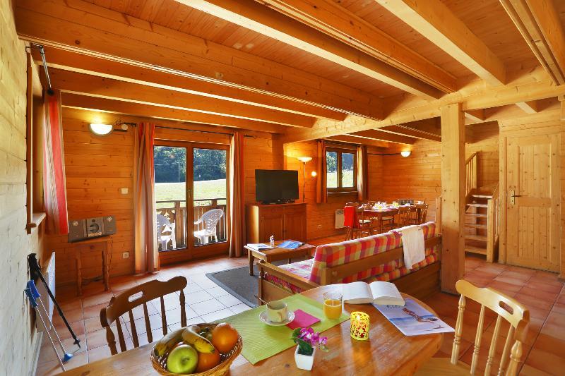 Residence Nemea Les Chalets Du Bois De Champelle Morillon Exterior photo