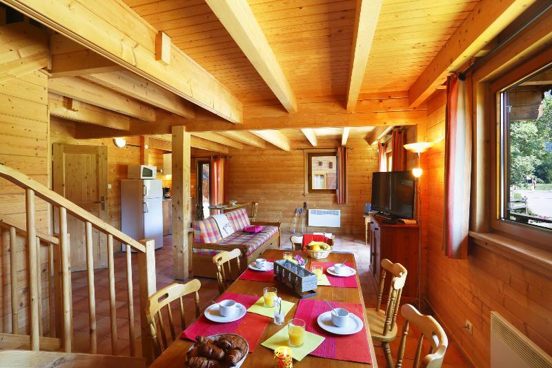 Residence Nemea Les Chalets Du Bois De Champelle Morillon Exterior photo